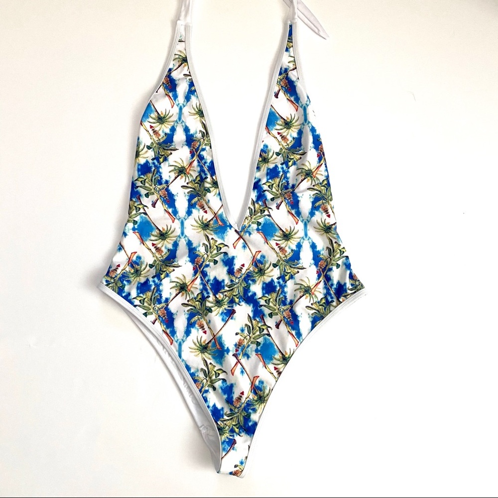 Deep V neck one piece swimsuit - Picture 13 of 14